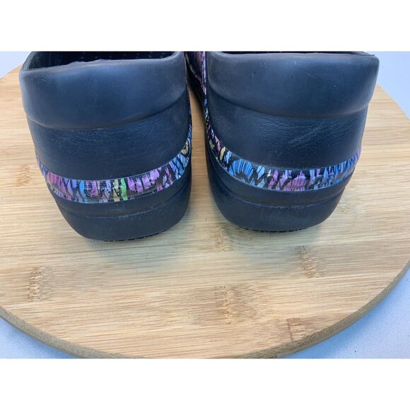 Crocs Clog 7 Women’s Neria Pro II Slip Resistant  Bright Circles Black Slip On - Picture 4 of 7